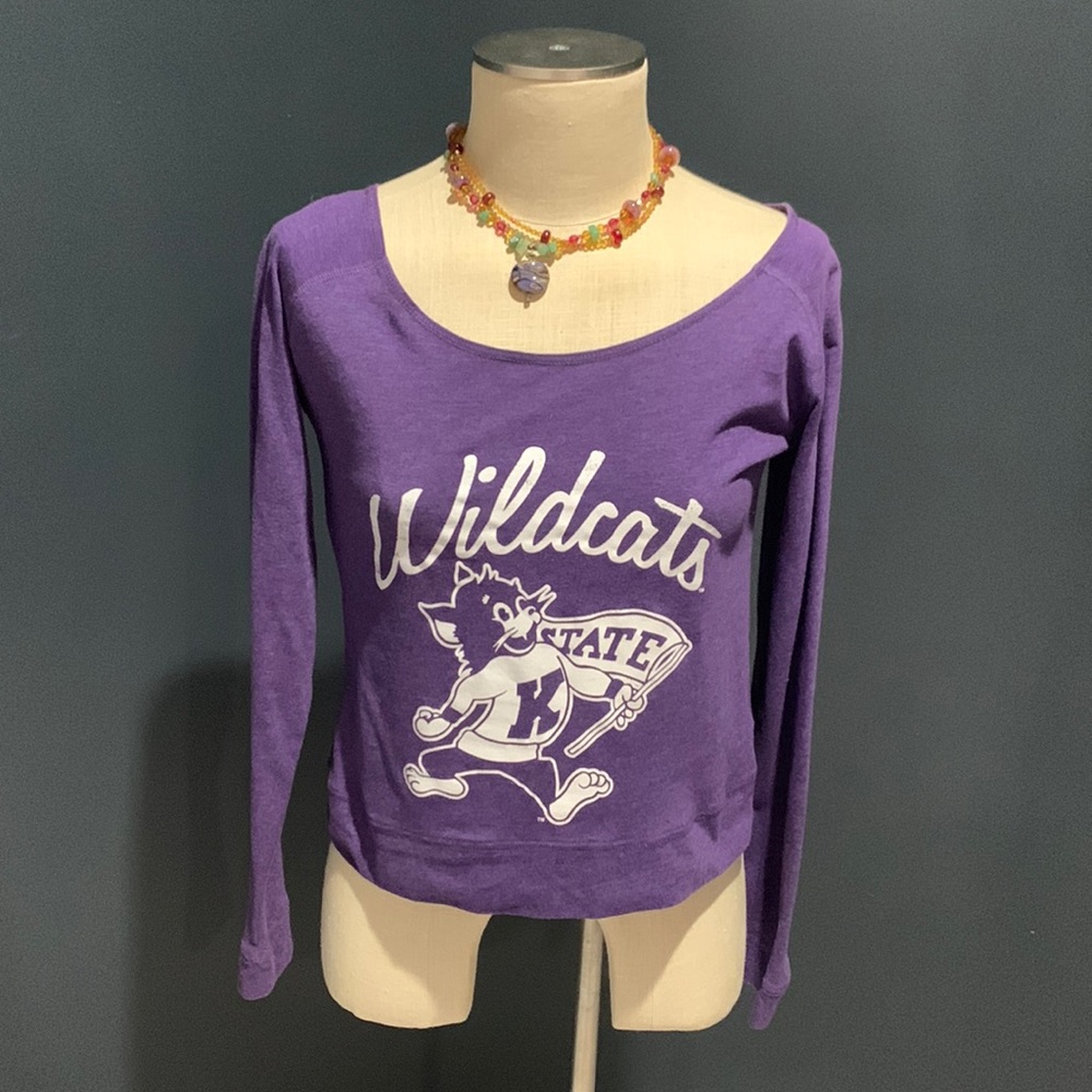Crop cold shoulder team top